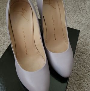 Guiseppe Zanotti Pumps